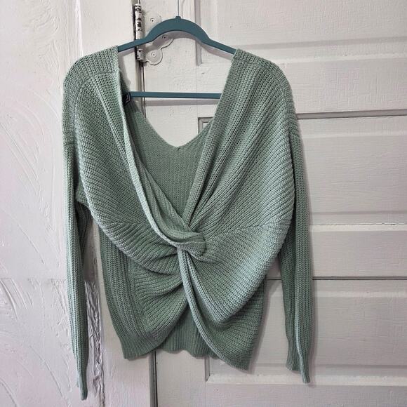 Forever 21 Woman's Light Green Sweater size S crossover back - Picture 4 of 9